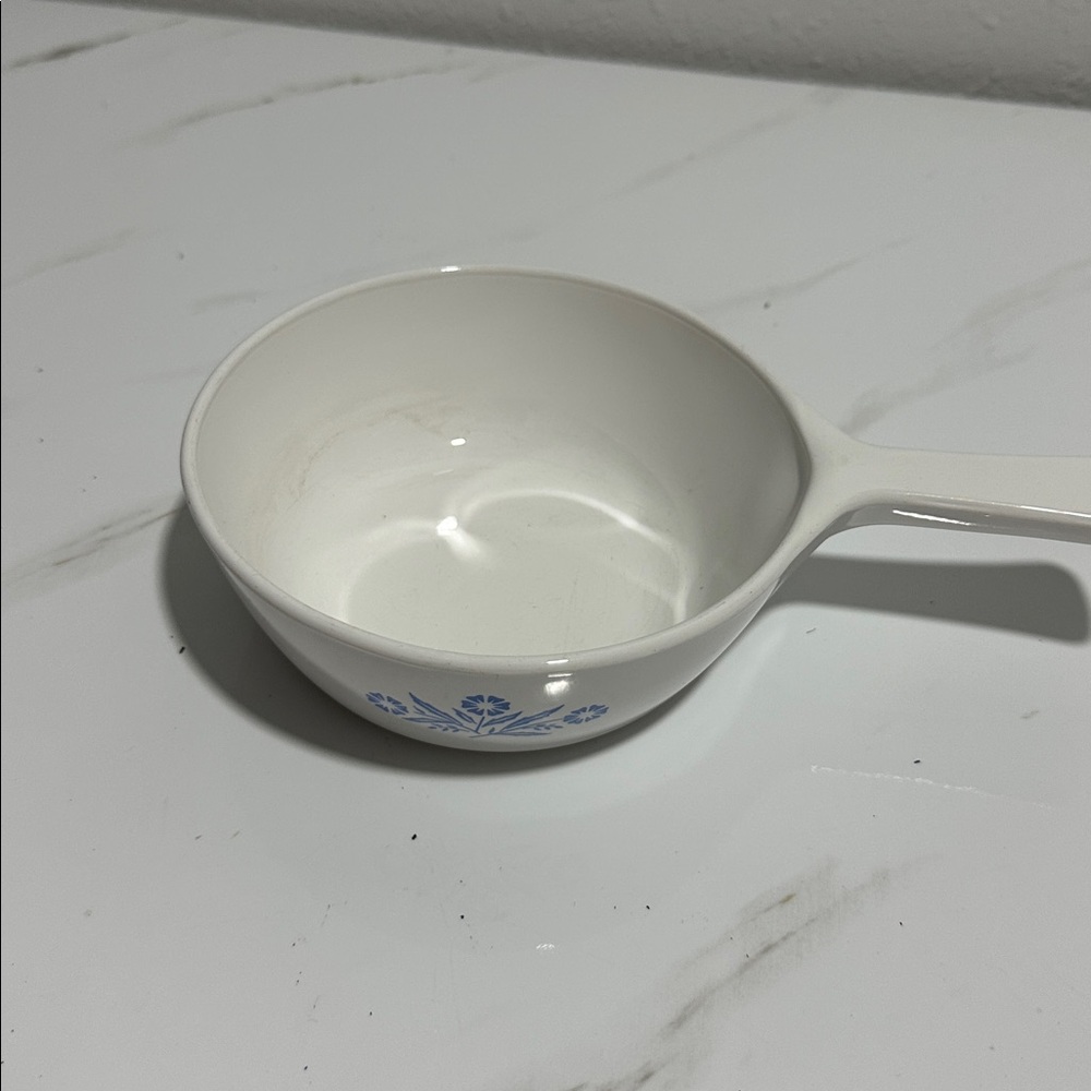Corningware Pan with Lid - Picture 3 of 6